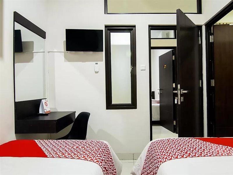 Oyo 3826 Columbus Residence K11 Karawang Εξωτερικό φωτογραφία
